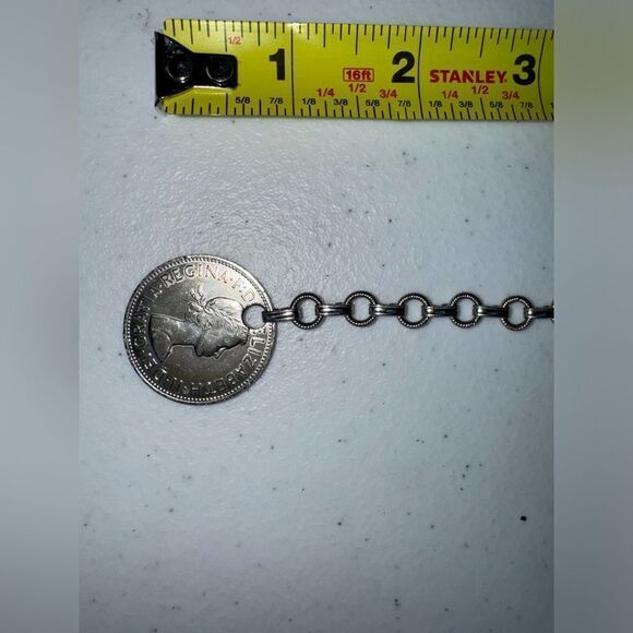VTG Queen Regina Elizabeth II Georgivs Dei Coin Gold Tone Chain Link Belt EUC main image 11